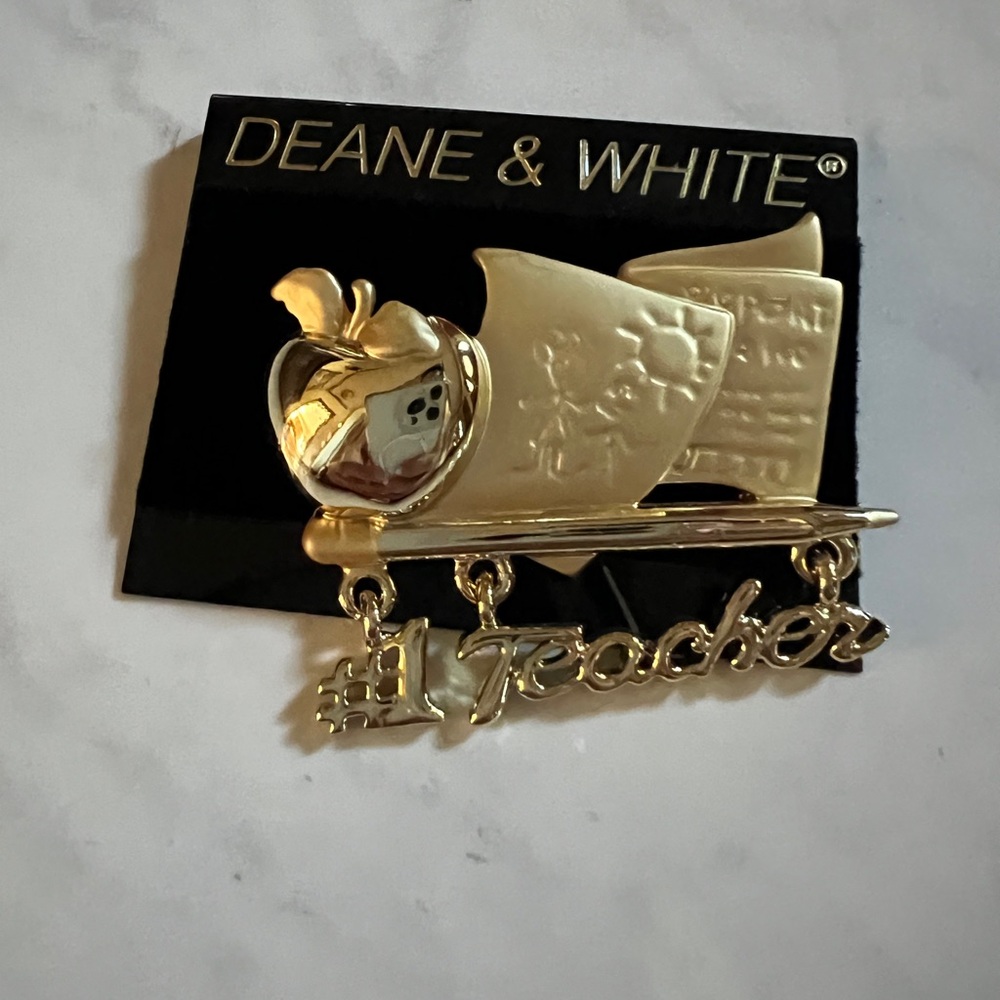BRAND NWT Gold #1 Teacher Brooch